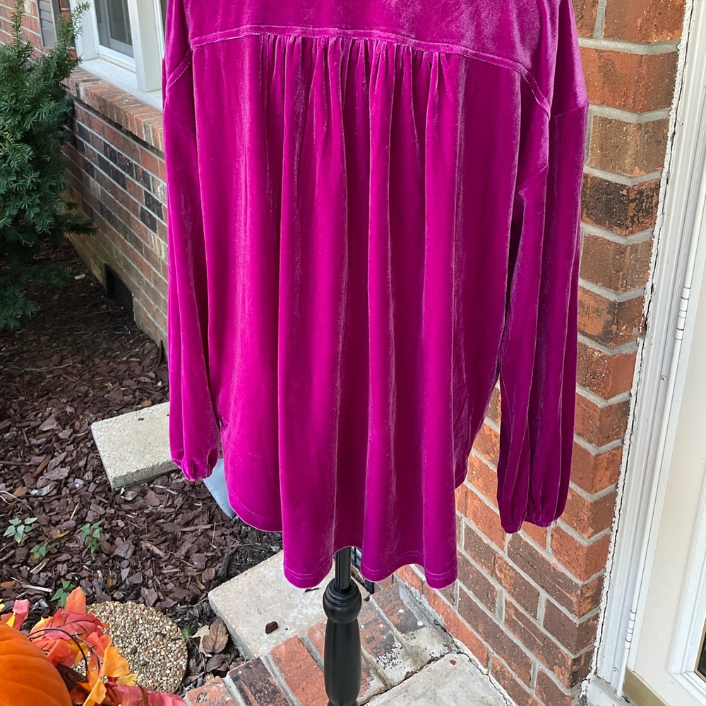 Jodifl Velvet Shirt - Picture 2 of 2